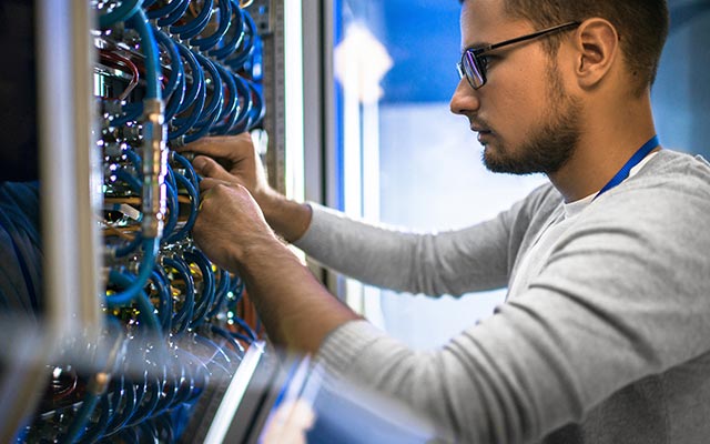 voice and data cable installer